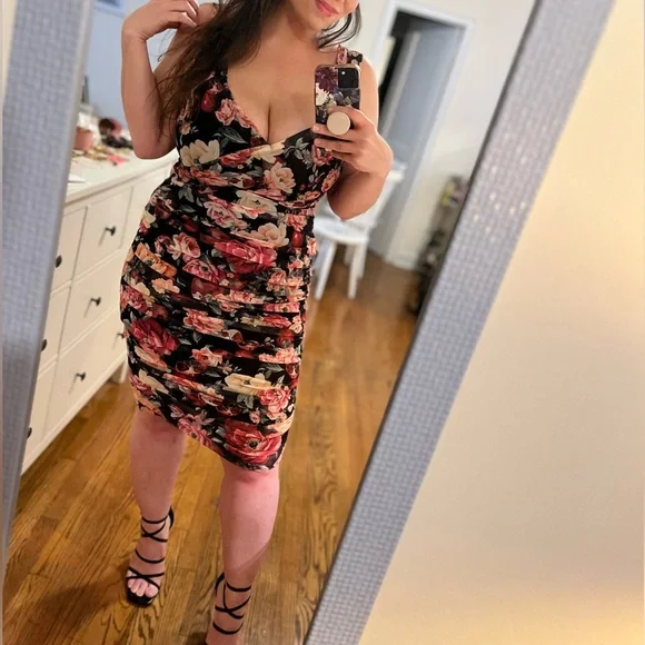 Express Chic Body Contour Floral Mesh Sweetheart Neck Bodycon Dress size LARGE - Picture 3 of 5